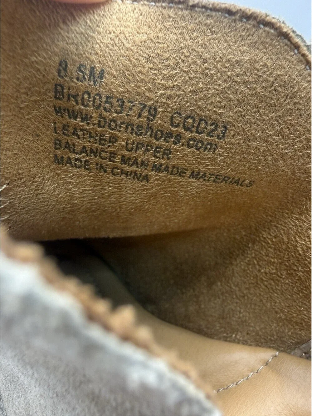 Born Beth Ankle Boots Zip Beige Distressed Women Sz 8.5 M NWOB